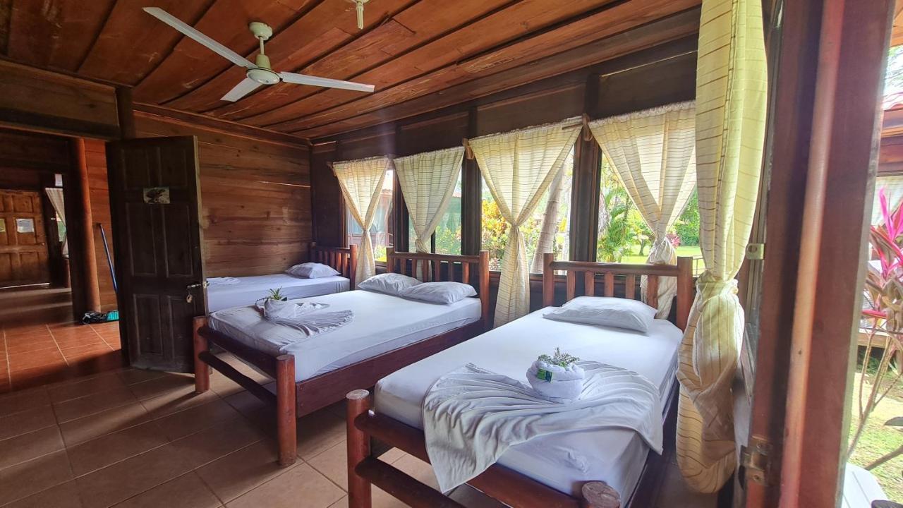 Hotel Canto De Ballenas Увита Экстерьер фото